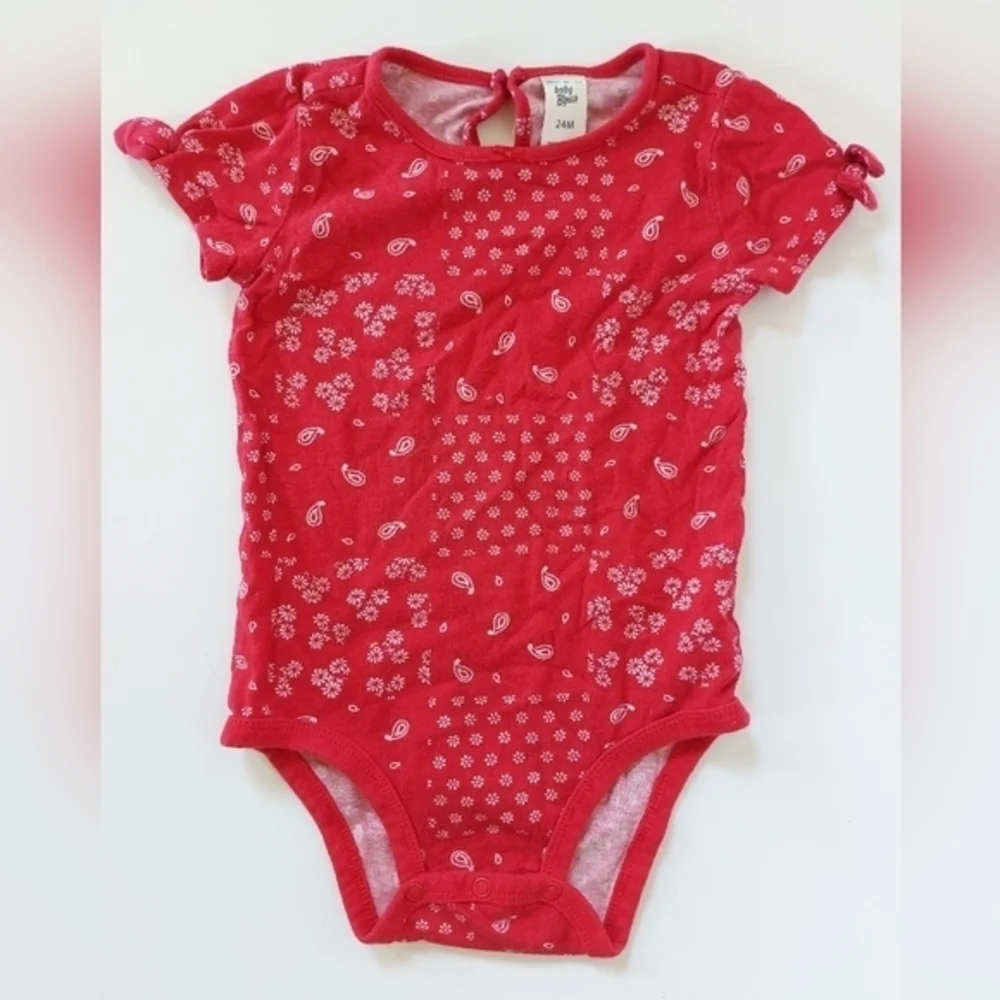 Patriotic red handkerchief‎ print Onesie With Knotted Sleeves Size 24 Months Osh